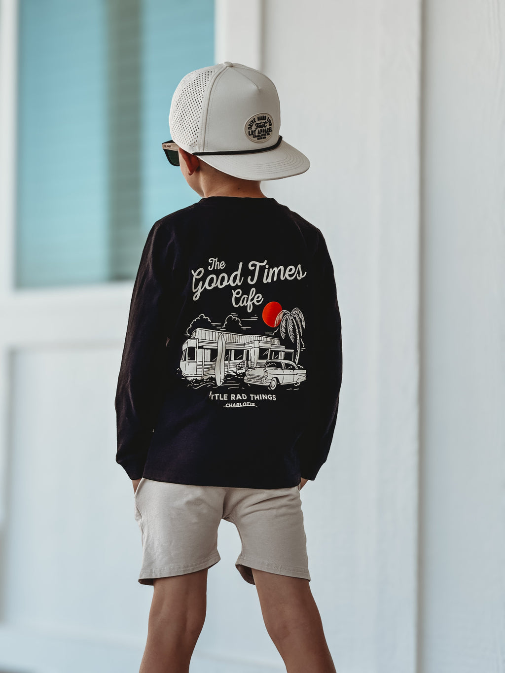 THE GOOD TIMES CAFE LONG SLEEVE - SOLID BLACK