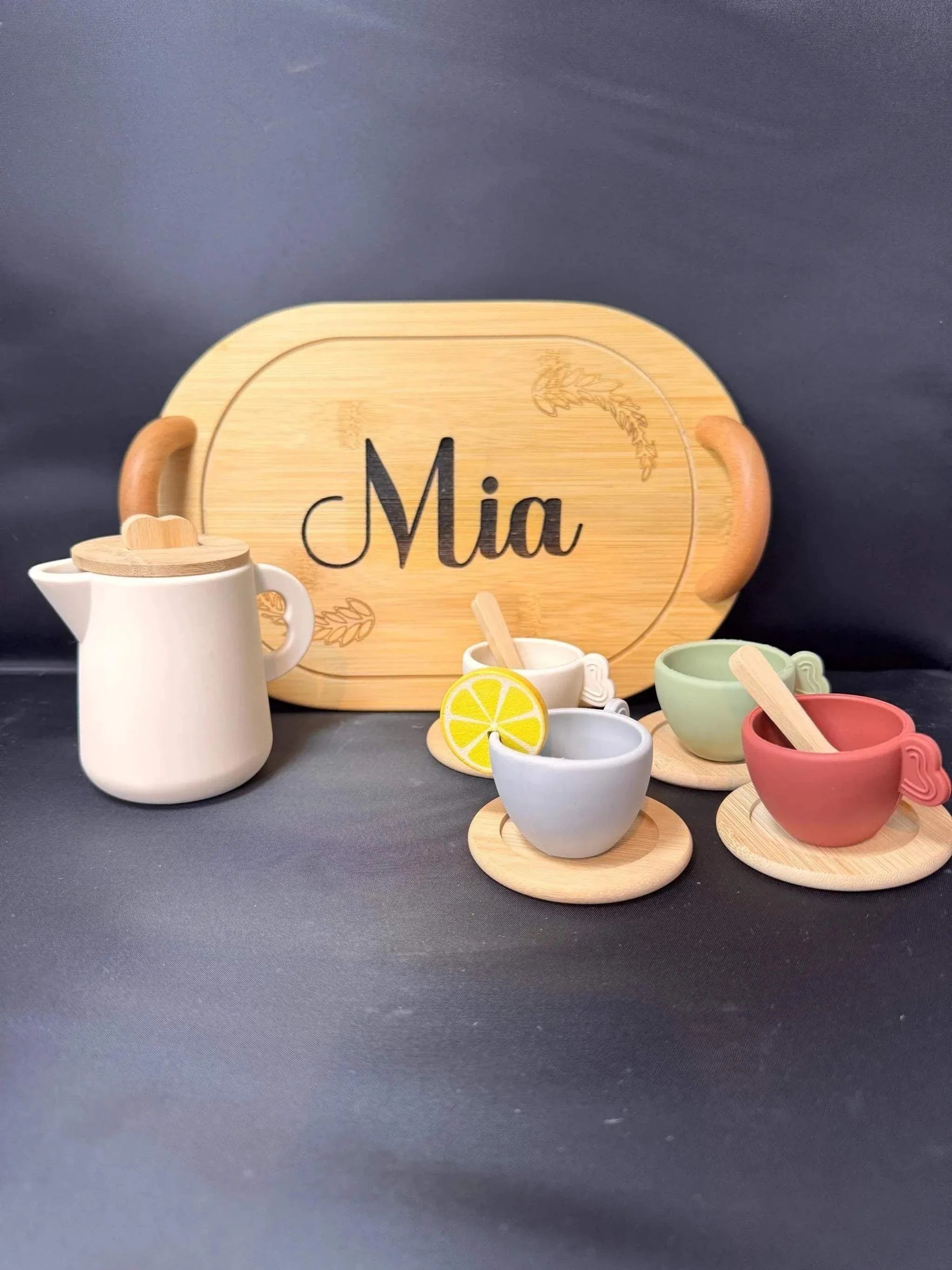 Personalized Kids’ Wooden Tea Set – 14-Piece Pretend Play Set with Engraved Bamboo Tray – Montessori-Inspired Toy for Toddlers & Children