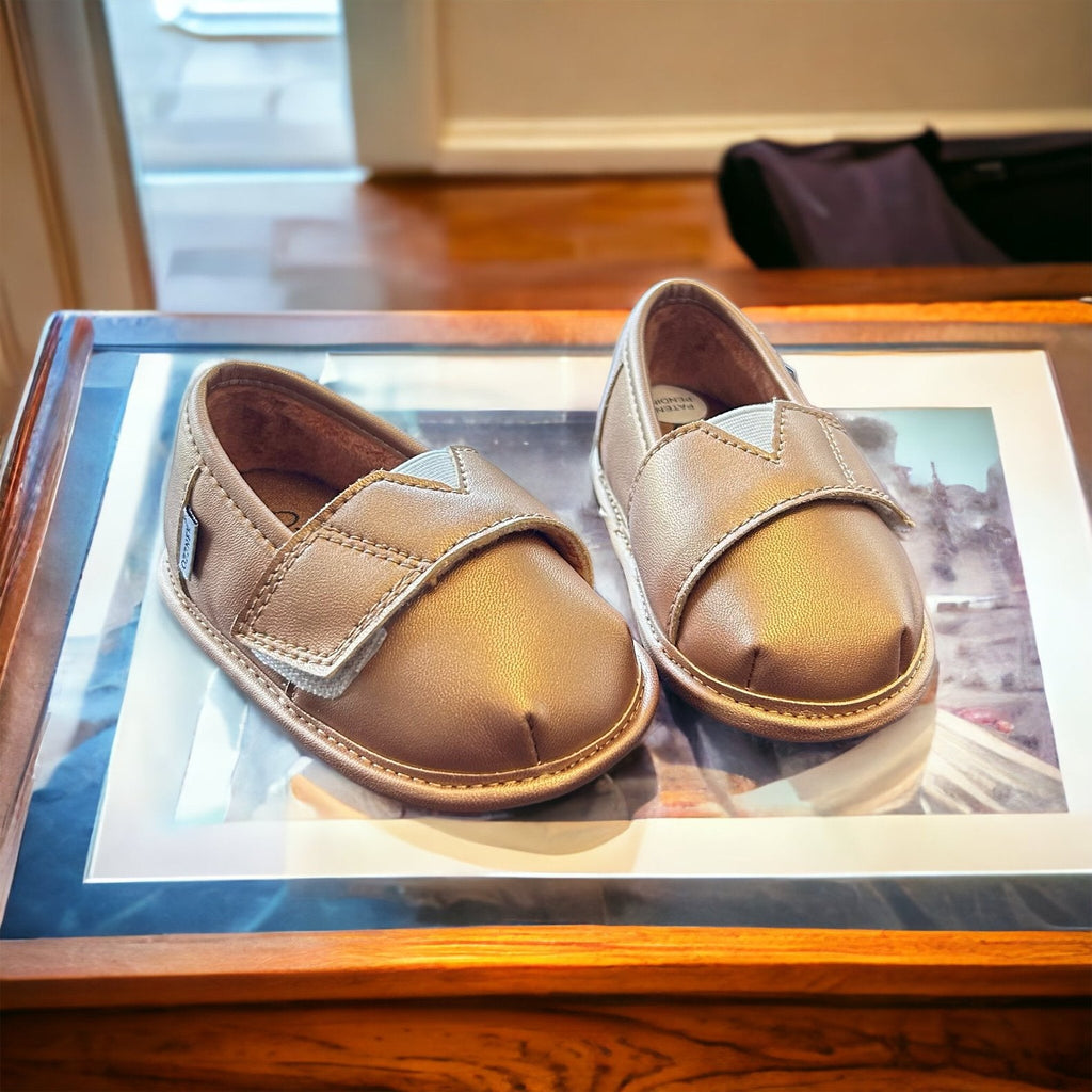 Gold Slip-on Shoe Top with Velvet Lining