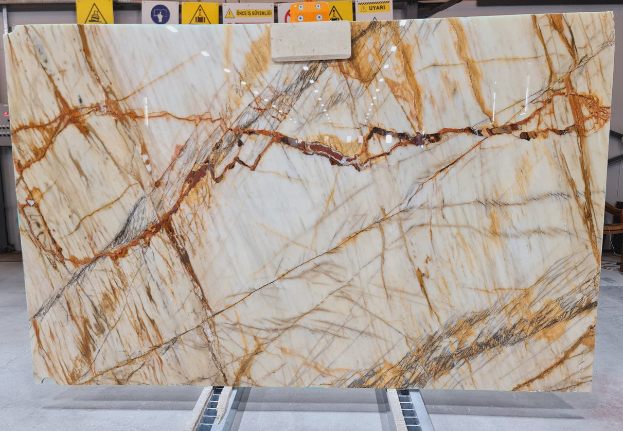 Fiore D'oro White Bookmatching Marble Slabs Polished - Full Truckload