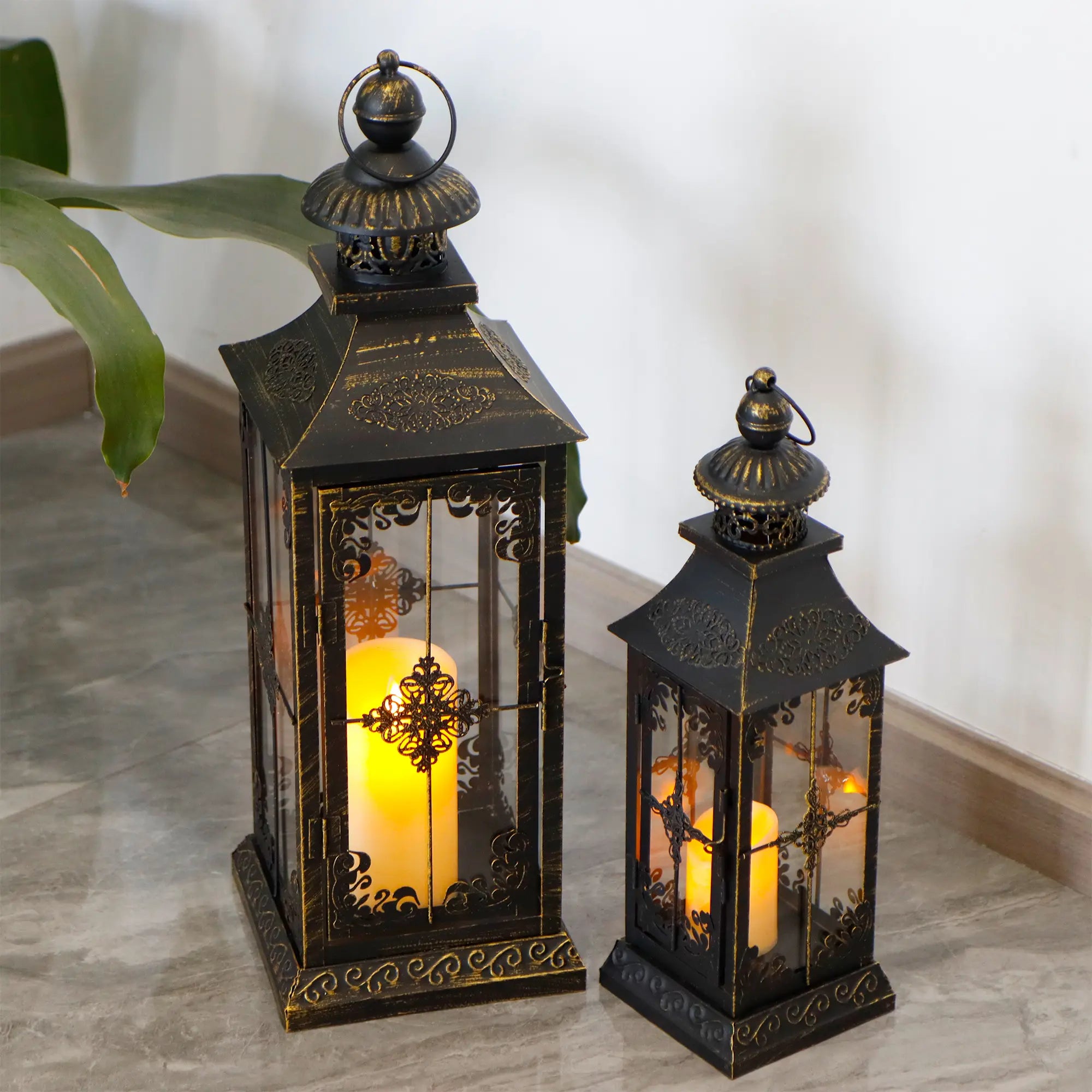 Set of 2 21.5'' & 16" H Vintage Decorative Lanterns