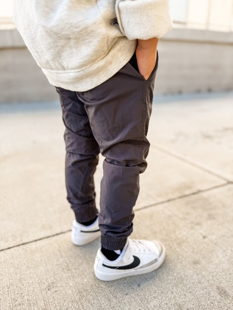 (PRE-ORDER) VETERAN SLIM FIT JOGGER - GUNMETAL