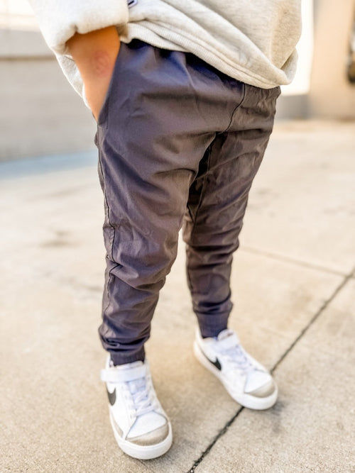 (PRE-ORDER) VETERAN SLIM FIT JOGGER - GUNMETAL